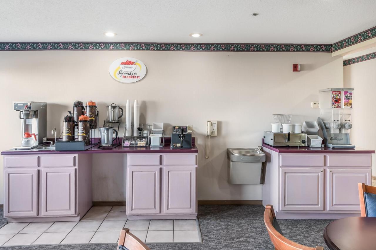 Americas Best Value Inn-Wenona Экстерьер фото