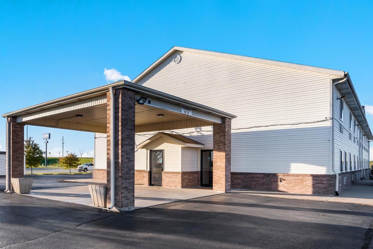 Americas Best Value Inn-Wenona Экстерьер фото