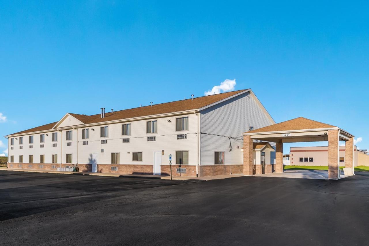 Americas Best Value Inn-Wenona Экстерьер фото