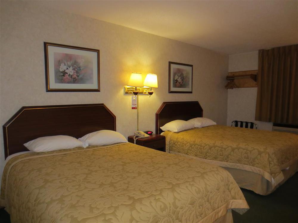 Americas Best Value Inn-Wenona Номер фото